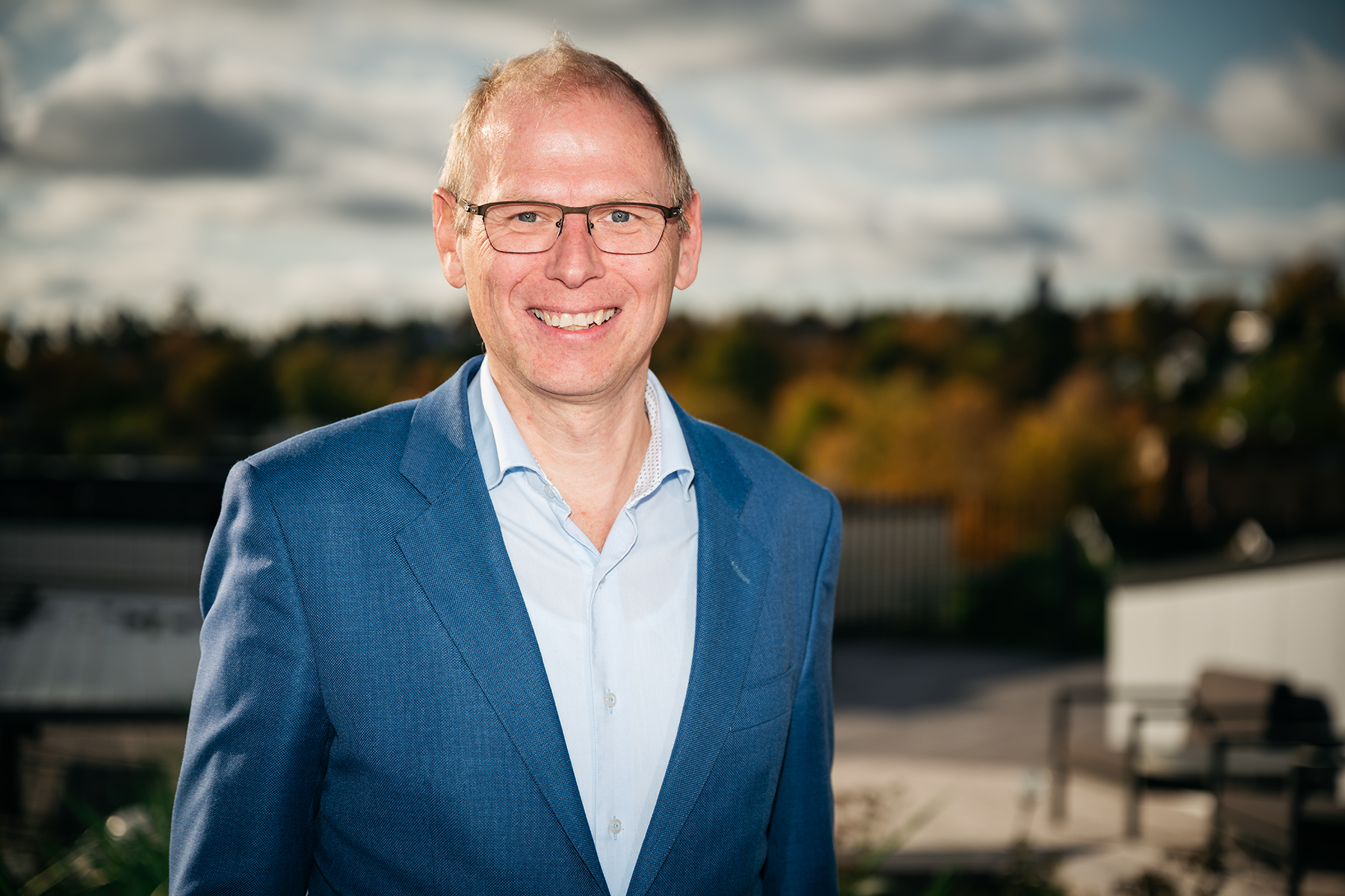 Konsulent i Metier Digital samarbeider med tillitsbasert ledelse og flat struktur.