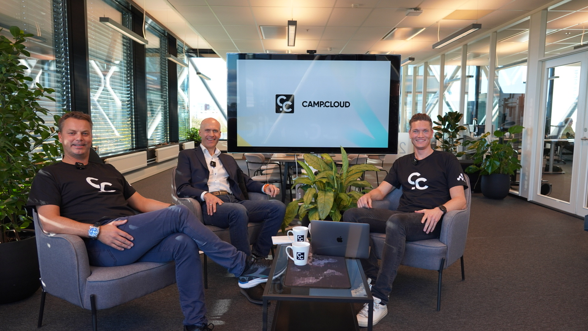 Mobilapp fra Optin – en norsk fintech-bank som utfordrer tradisjonell bankdrift med digitale og brukervennlige løsninger.