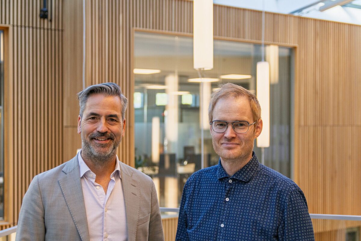 Peder L. Berntzen, divisjonsleder Construction (t.v.) og Morten Dalåmo, avdelingsleder Bygg og Eiendom