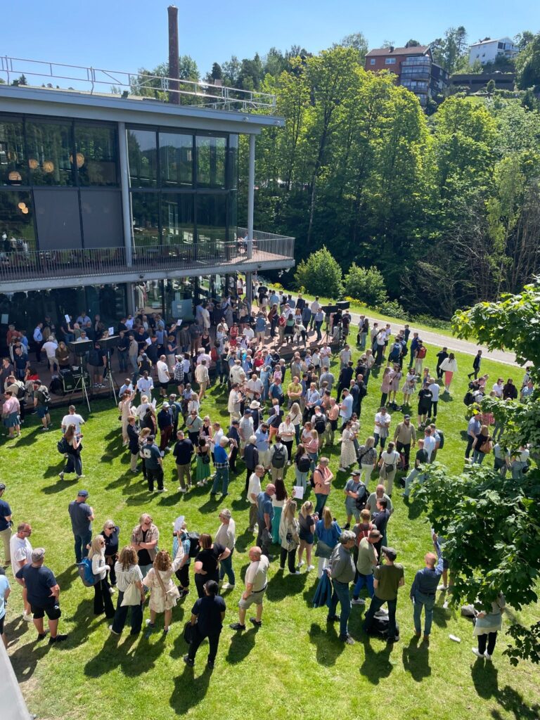 Nye leietagere har hagefest på Brynsengfaret 6. Foto: Aashild Baasen